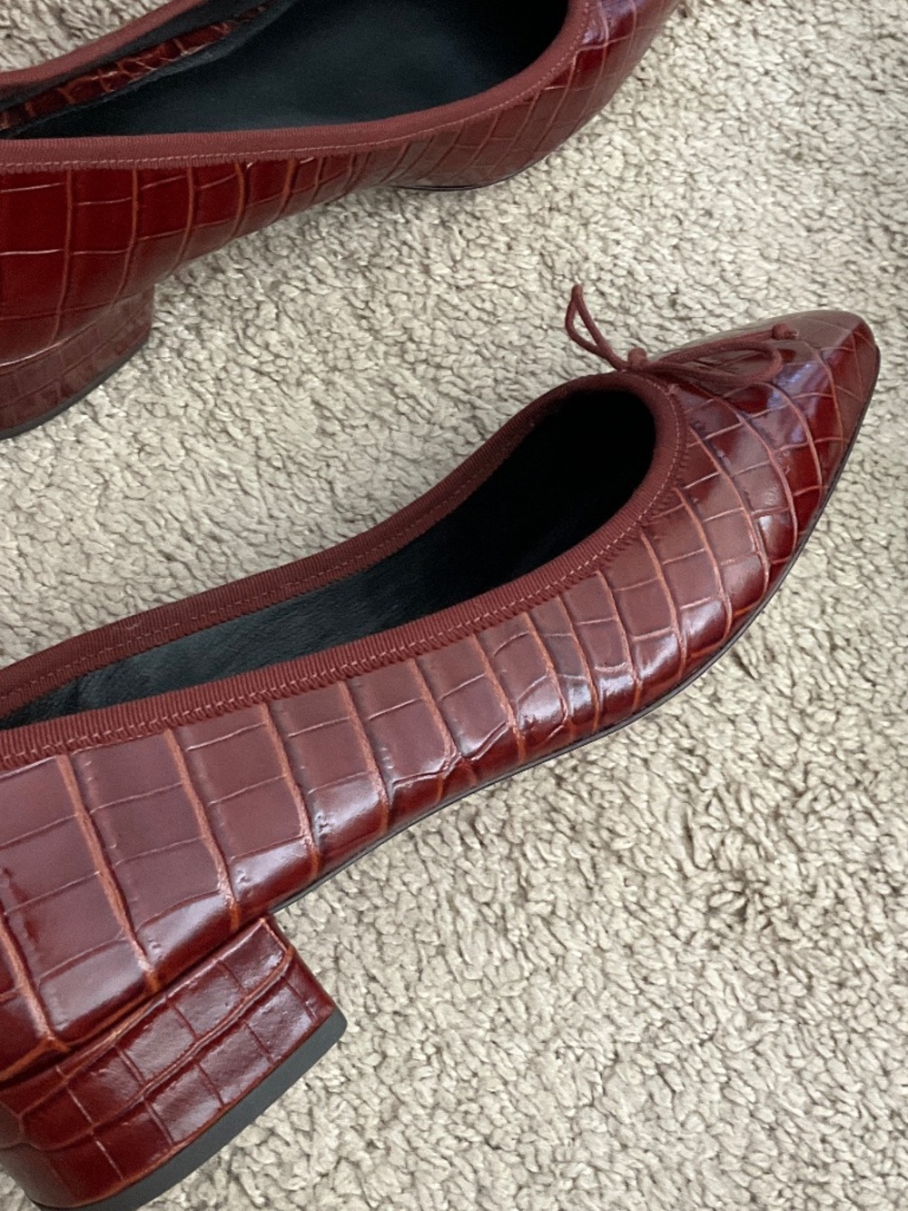 Veronica Beard Cecile Bow Crocodile Leather Pumps - Picture 4 of 9